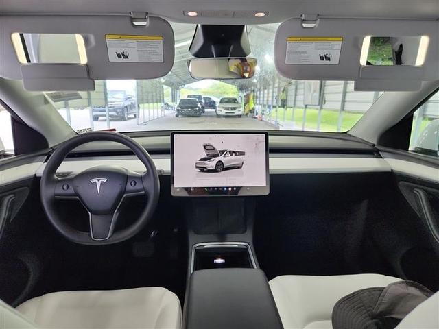 Photo of 2024 Pearl White Multi Tesla Model Y