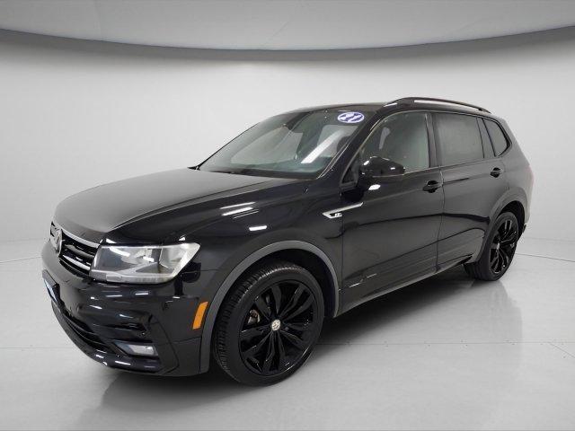 Photo of 2021 Deep Black Pearl Volkswagen Tiguan