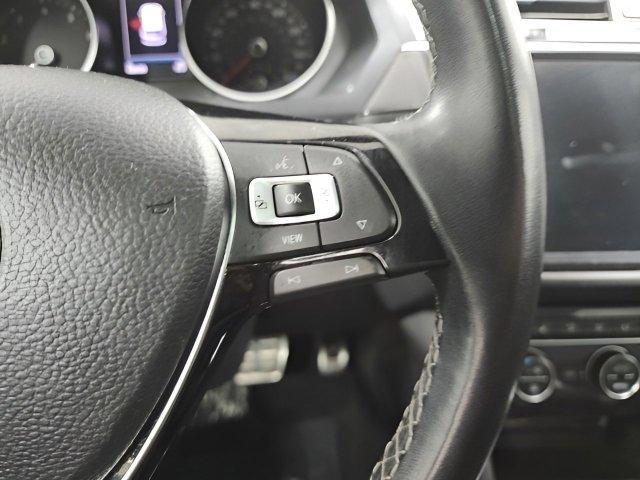 Photo of 2021 Deep Black Pearl Volkswagen Tiguan