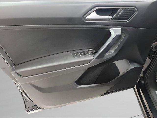 Photo of 2021 Deep Black Pearl Volkswagen Tiguan