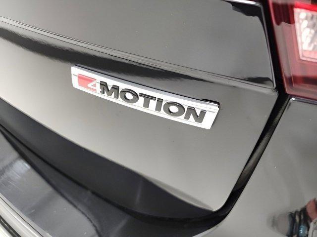 Photo of 2021 Deep Black Pearl Volkswagen Tiguan