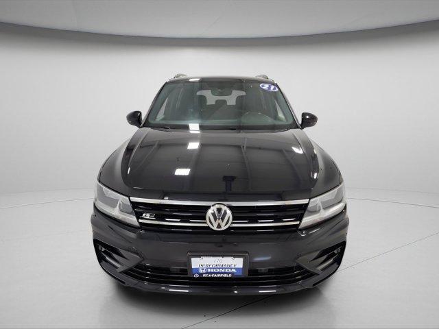 Photo of 2021 Deep Black Pearl Volkswagen Tiguan