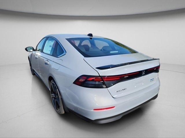 Photo of 2025 Urban Gray Pearl Honda Accord Hybrid