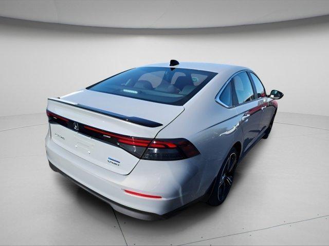 Photo of 2025 Urban Gray Pearl Honda Accord Hybrid