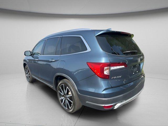 Photo of 2020 Obsidian Blue Pearl Honda Pilot