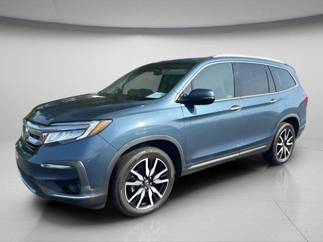 Photo of 2020 Obsidian Blue Pearl Honda Pilot