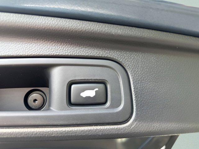 Photo of 2020 Obsidian Blue Pearl Honda Pilot