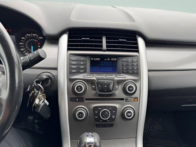 Photo of 2013 Ingot Silver Metallic Ford Edge