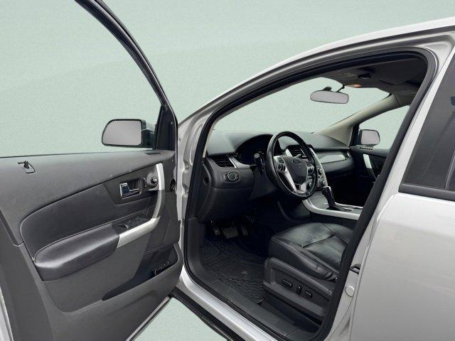 Photo of 2013 Ingot Silver Metallic Ford Edge