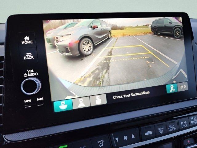 Photo of 2026 Radiant Red Metallic II Honda Odyssey
