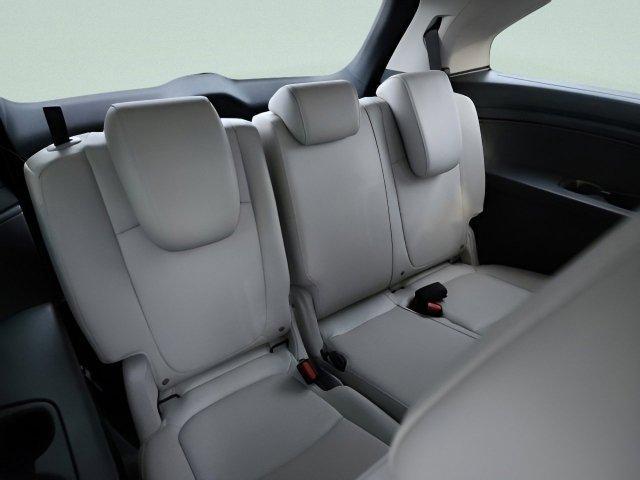 Photo of 2026 Radiant Red Metallic II Honda Odyssey