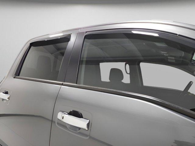 Photo of 2021 Gun Metallic Nissan Titan