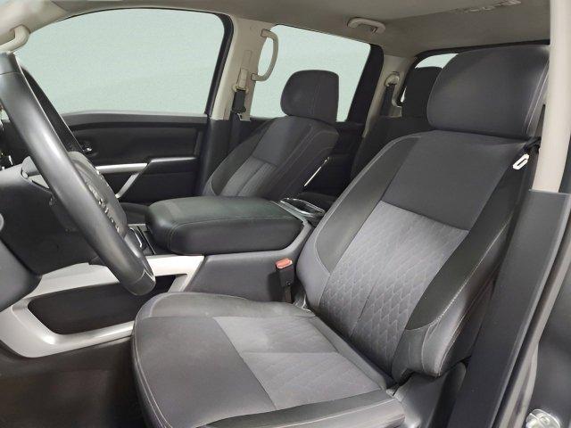 Photo of 2021 Gun Metallic Nissan Titan