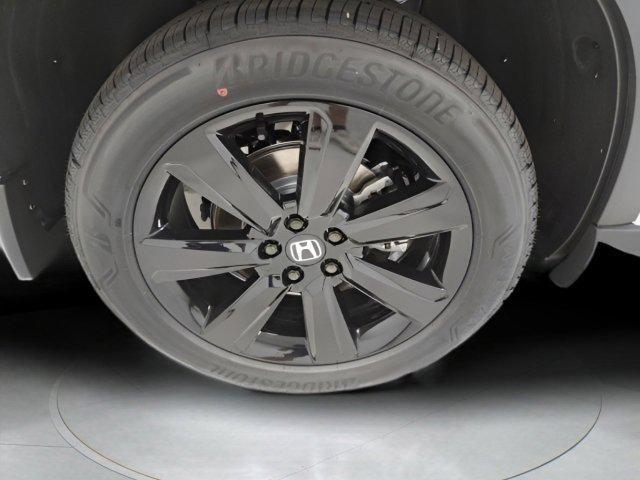 Photo of 2025 Platinum White Pearl Honda Pilot