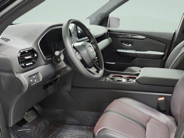 Photo of 2025 Platinum White Pearl Honda Pilot