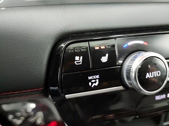 Photo of 2025 Platinum White Pearl Honda Pilot