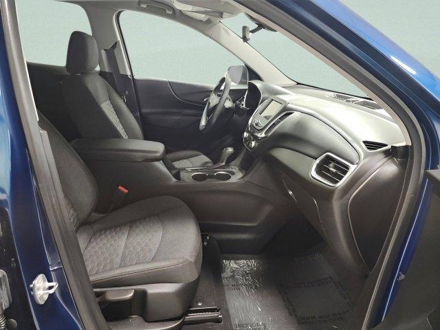 Photo of 2019 Pacific Blue Metallic Chevrolet Equinox