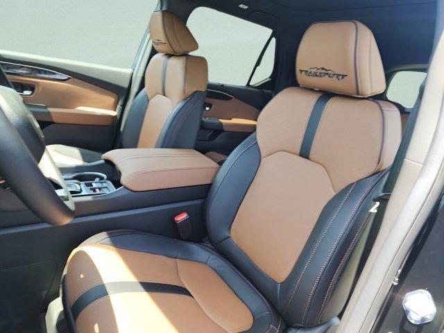 Photo of 2026 Crystal Black Pearl Honda Passport