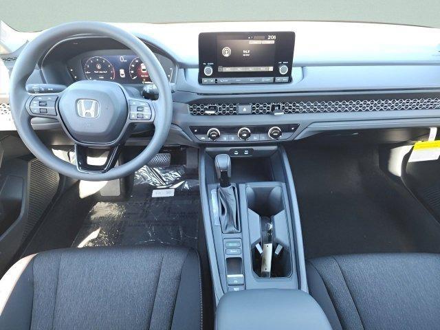 Photo of 2025 Solar Silver Metallic Honda Accord