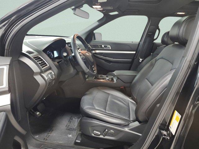 Photo of 2017 Shadow Black Ford Explorer