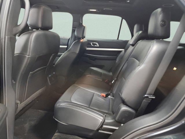 Photo of 2017 Shadow Black Ford Explorer
