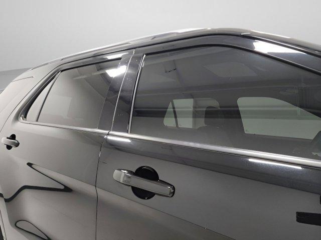 Photo of 2017 Shadow Black Ford Explorer