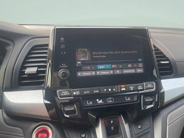 Photo of 2020 Crystal Black Pearl Honda Odyssey