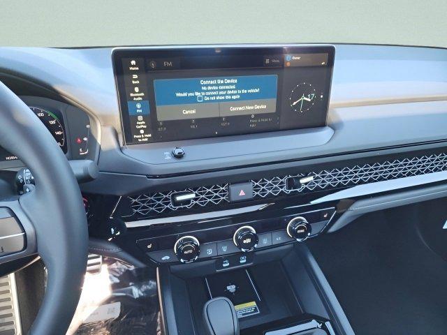 Photo of 2025 Solar Silver Metallic Honda Accord Hybrid