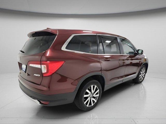 Photo of 2019 Deep Scarlet Pearl Honda Pilot