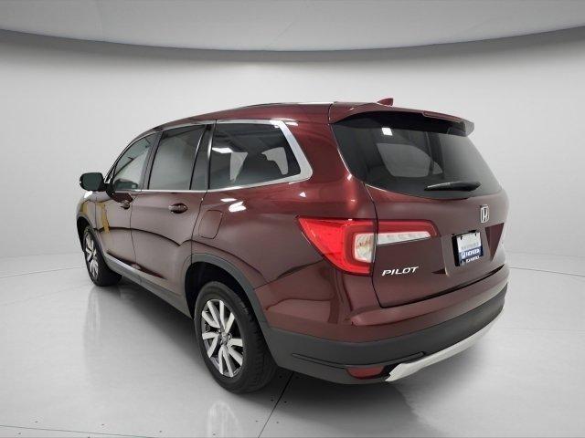 Photo of 2019 Deep Scarlet Pearl Honda Pilot