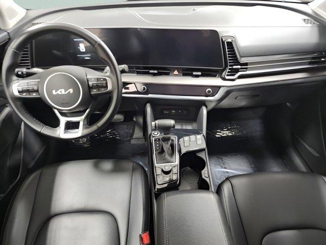 Photo of 2023 Ebony Black Kia Sportage