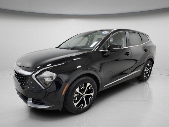 Photo of 2023 Ebony Black Kia Sportage