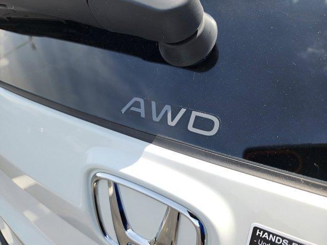 Photo of 2026 Platinum White Pearl Honda CR-V Hybrid