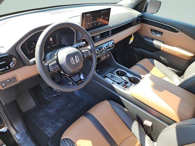Photo of 2026 Crystal Black Pearl Honda Passport