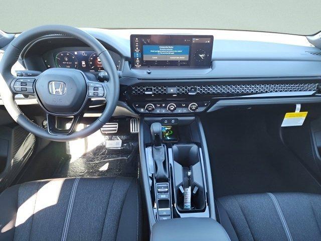 Photo of 2025 Solar Silver Metallic Honda Accord Hybrid