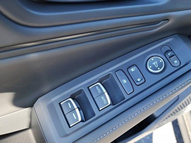 Photo of 2025 Solar Silver Metallic Honda Accord Hybrid