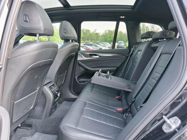 Photo of 2021 Black Sapphire Metallic BMW X3
