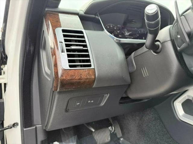 Photo of 2019 Fuji White Land Rover Range Rover