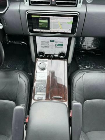 Photo of 2019 Fuji White Land Rover Range Rover