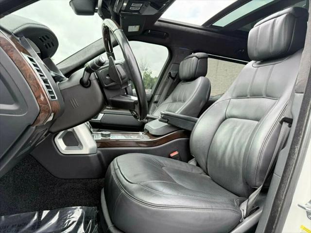 Photo of 2019 Fuji White Land Rover Range Rover