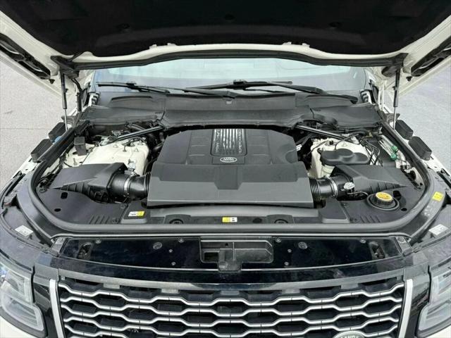 Photo of 2019 Fuji White Land Rover Range Rover