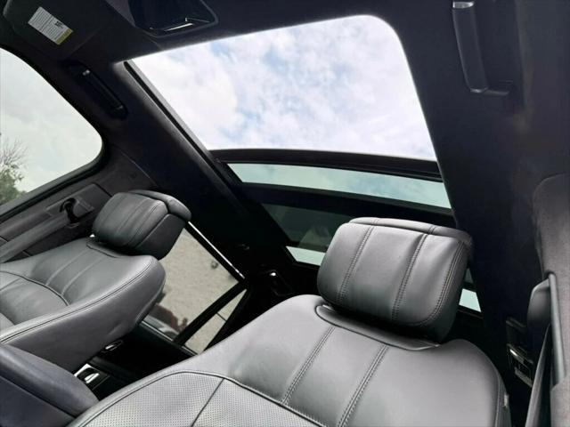 Photo of 2019 Fuji White Land Rover Range Rover