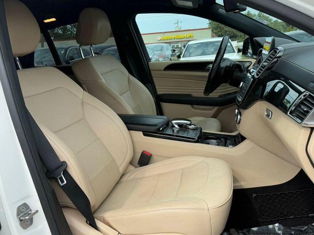 Photo of 2019 designo Diamond White Mercedes-Benz AMG GLE 43