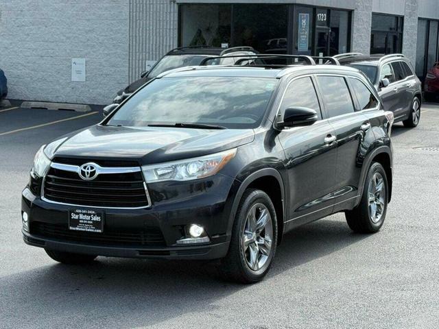 Photo of 2015 Attitude Black Metallic Toyota Highlander