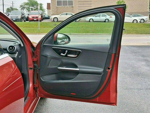 Photo of 2022 MANUFAKTUR Cardinal Red Metallic Mercedes-Benz C-Class