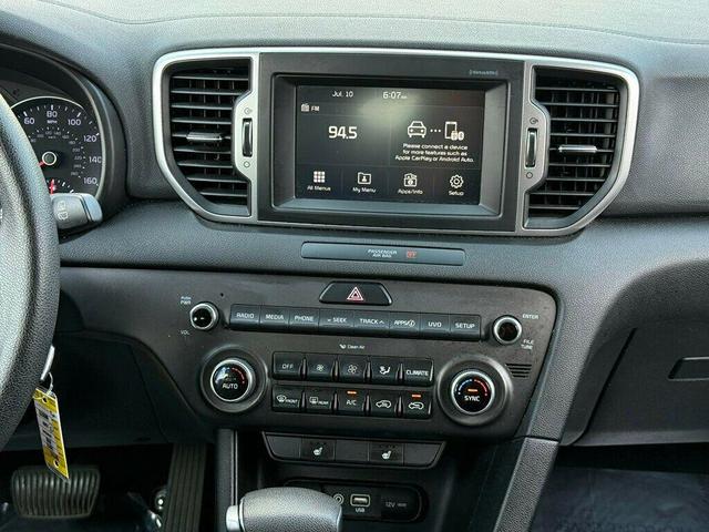 Photo of 2017 Clear White Kia Sportage