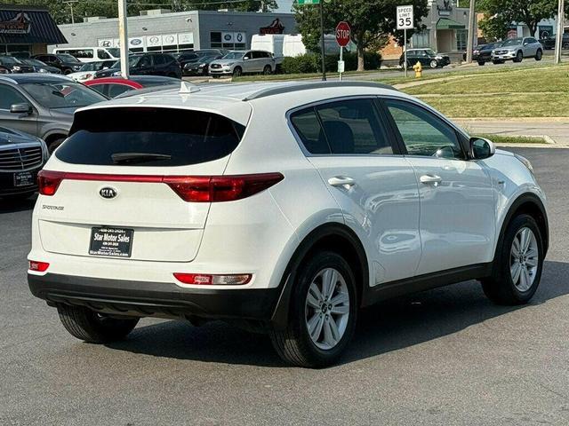 Photo of 2017 Clear White Kia Sportage