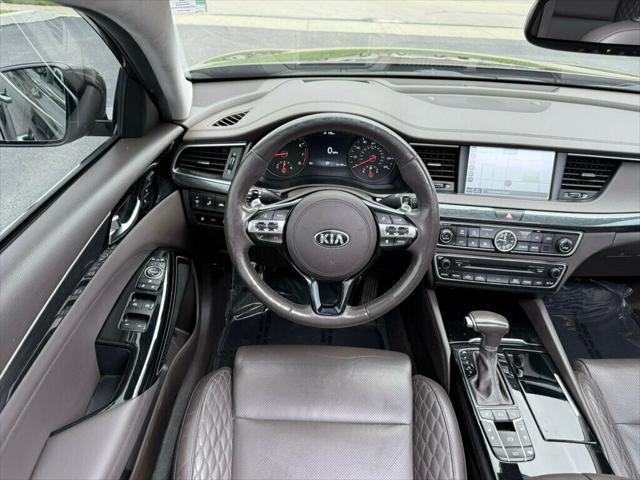 Photo of 2017 Granite Brown Kia Cadenza