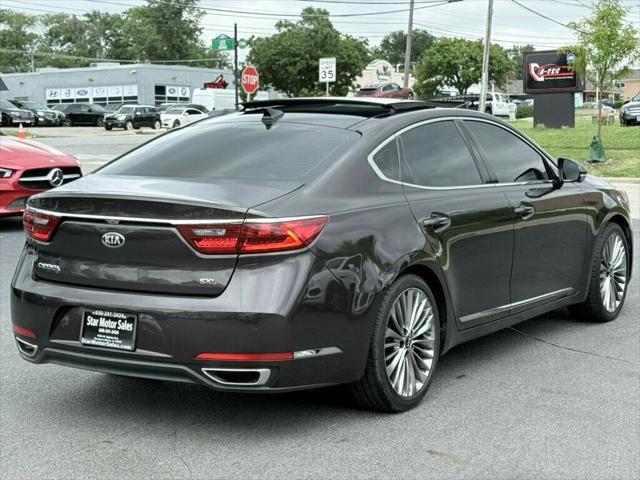 Photo of 2017 Granite Brown Kia Cadenza