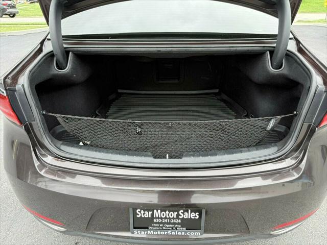 Photo of 2017 Granite Brown Kia Cadenza